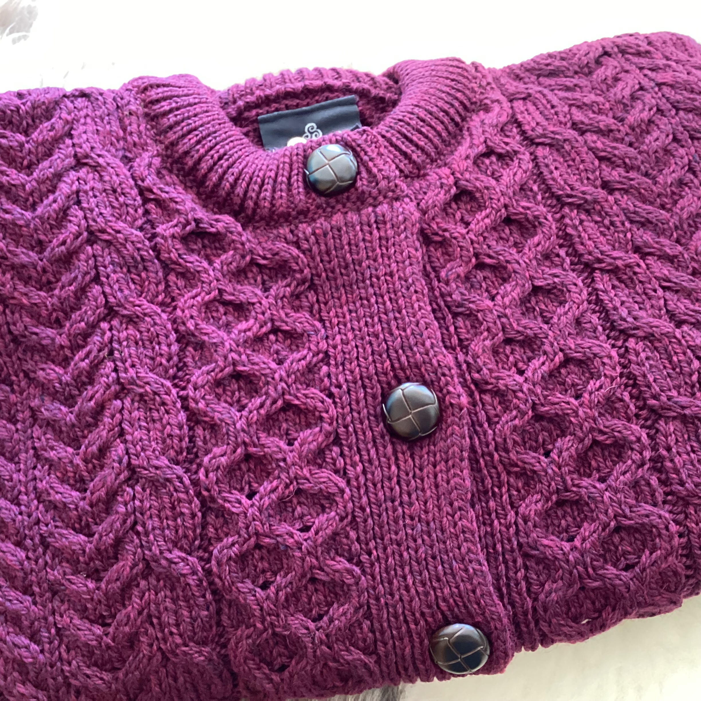 Aran merinowol kabelvest met knoopsluiting (meerdere kleuren) - Afbeelding 9