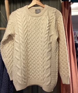 Unisex Aran kabeltrui (2 kleuren)
