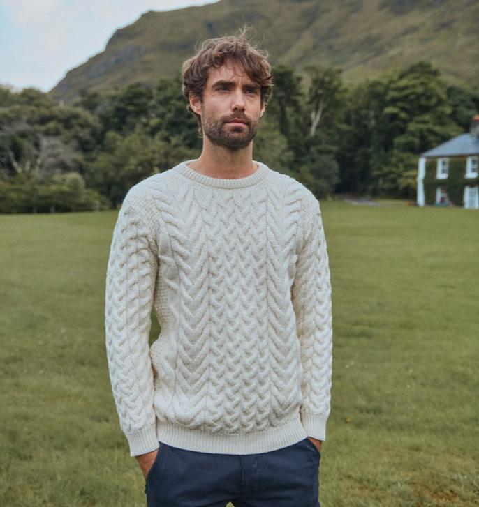 Unisex Aran kabeltrui (2 kleuren) - Afbeelding 5