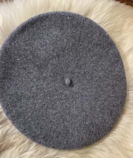 Wollen baret grijs