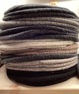 Cashmere muts ( 2 zijdig )