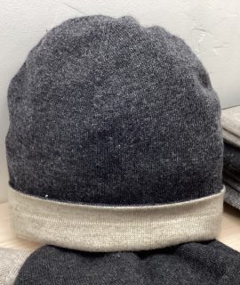 Cashmere muts ( 2 zijdig )