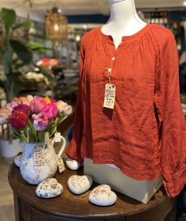 Linnen blouse met gesmokte halslijn