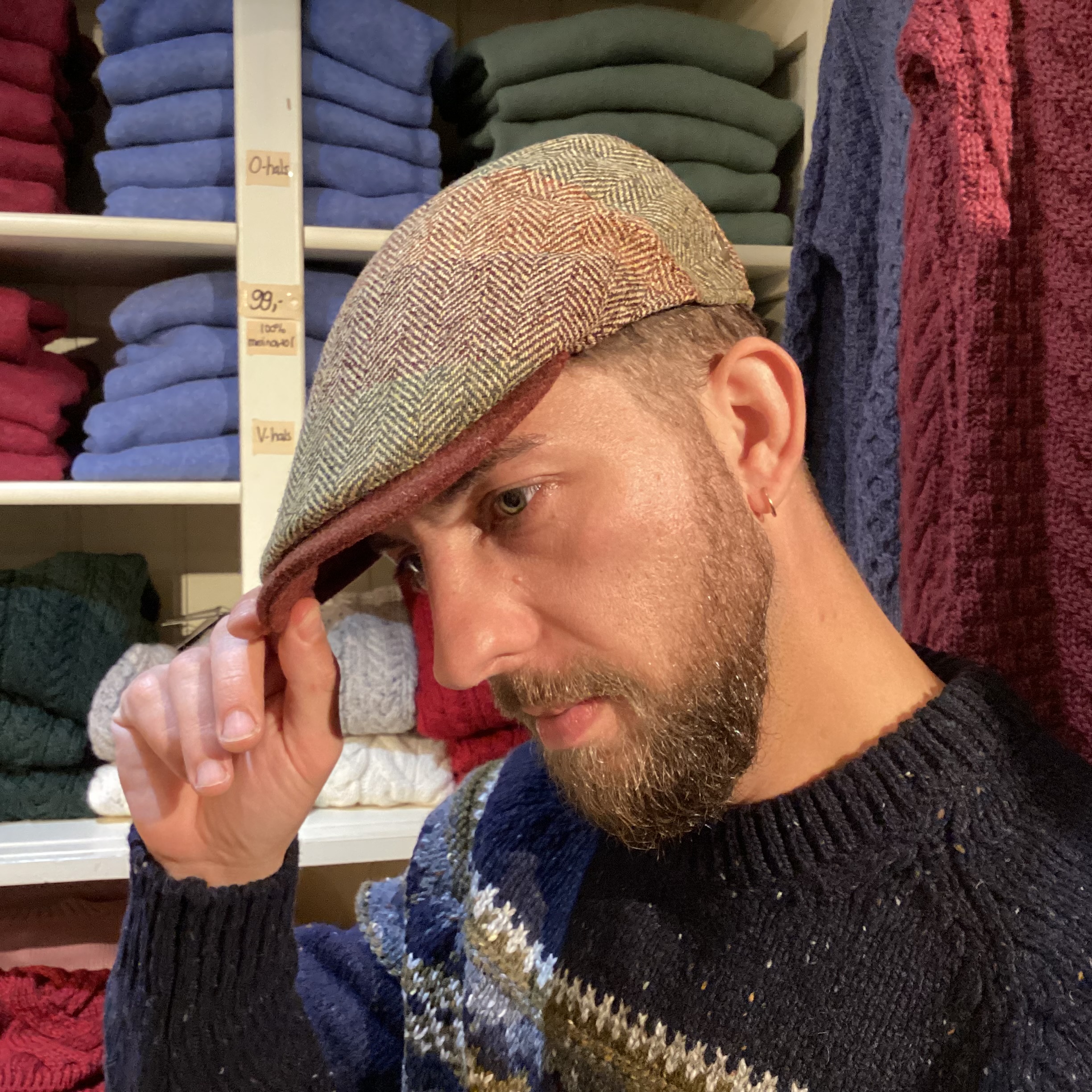 Wollen winterpet met meerkleurig visgraat motief - Afbeelding 5
